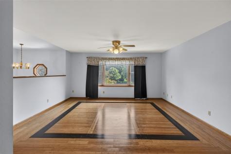 220 W Main Street Oxford IA 52322