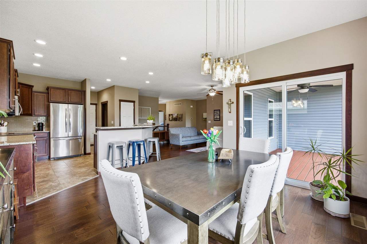 513 Majestic Oak Solon IA 52333