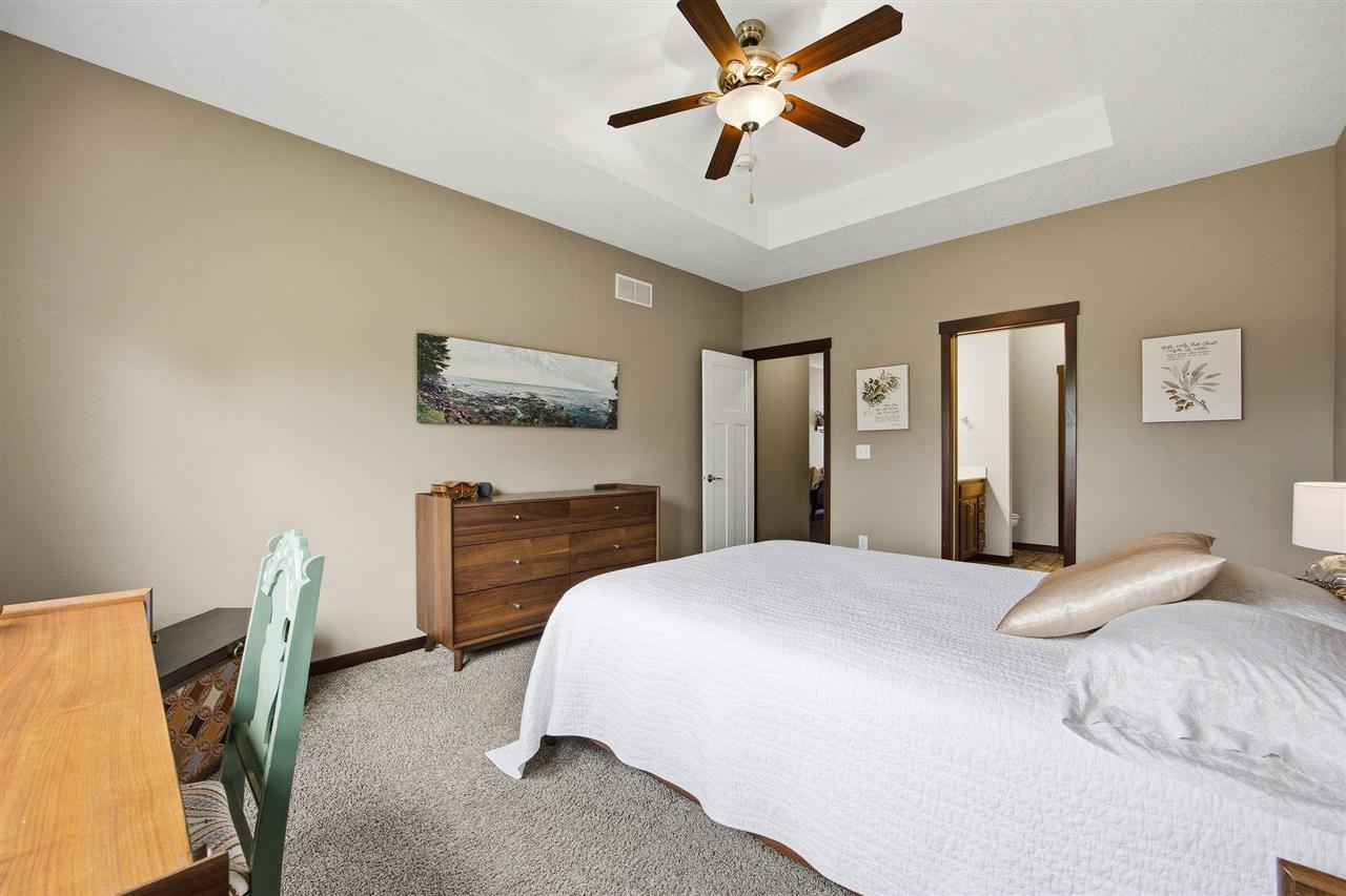 513 Majestic Oak Solon IA 52333