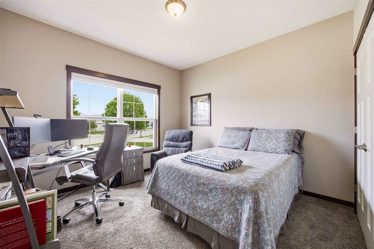 513 Majestic Oak Solon IA 52333