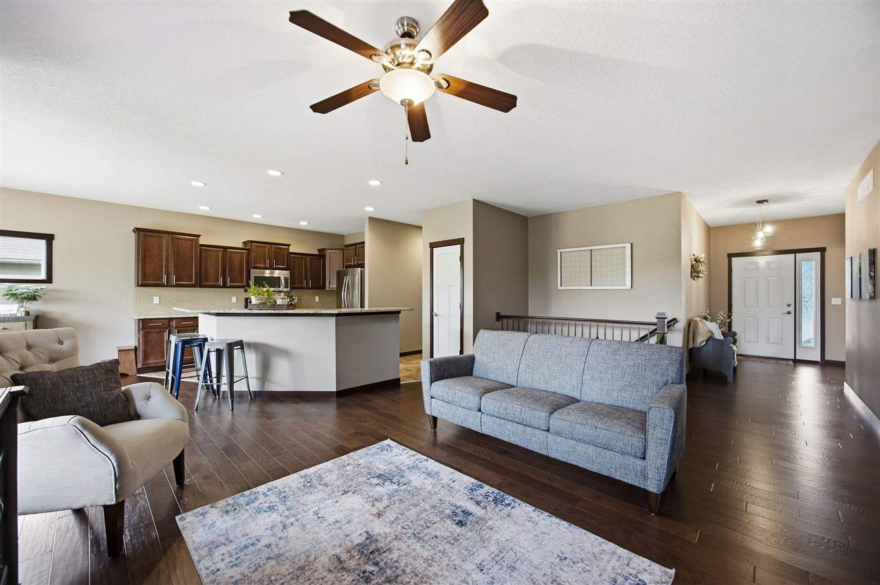 513 Majestic Oak Solon IA 52333