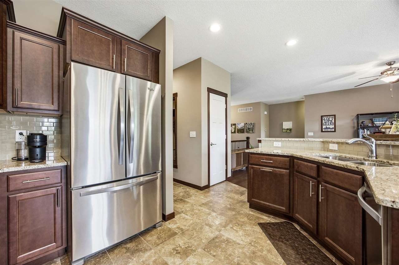 513 Majestic Oak Solon IA 52333