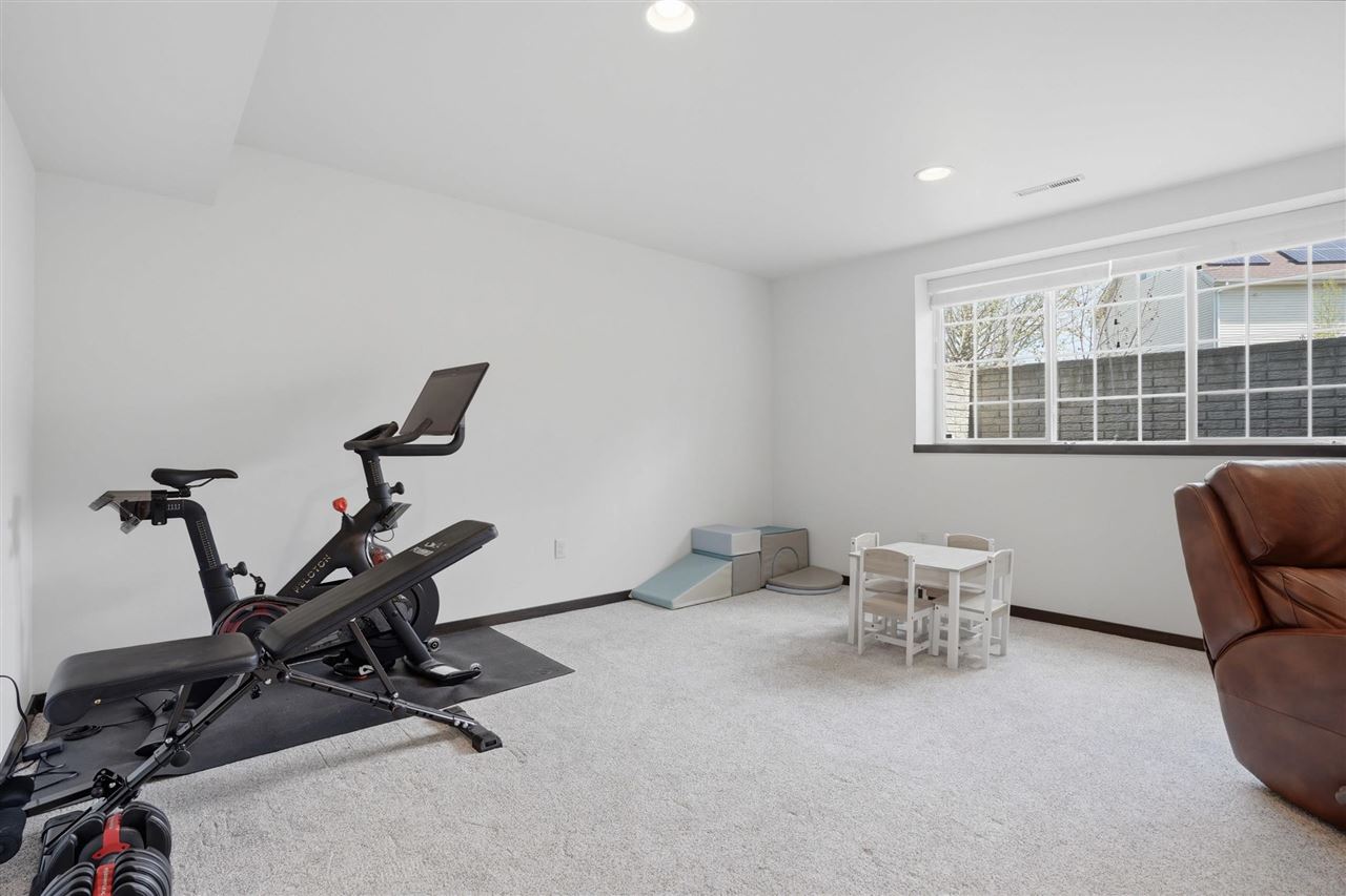 4411 Tempe Place Iowa City IA 52246