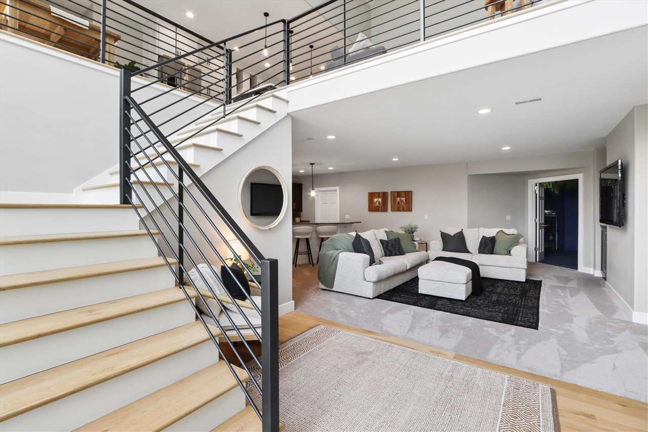 1410 10th Street SW Mt Vernon IA 52314