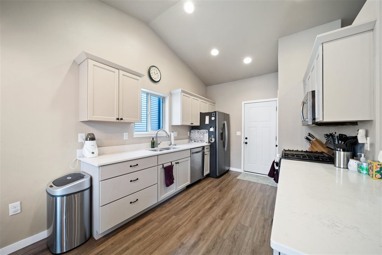 236 Kenneth Drive Iowa City IA 52245