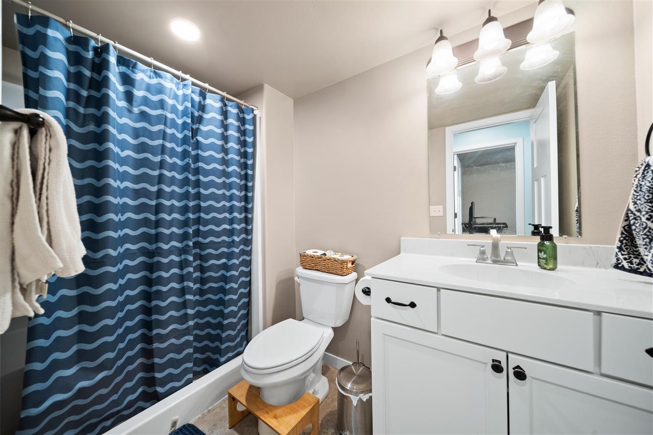 236 Kenneth Drive Iowa City IA 52245