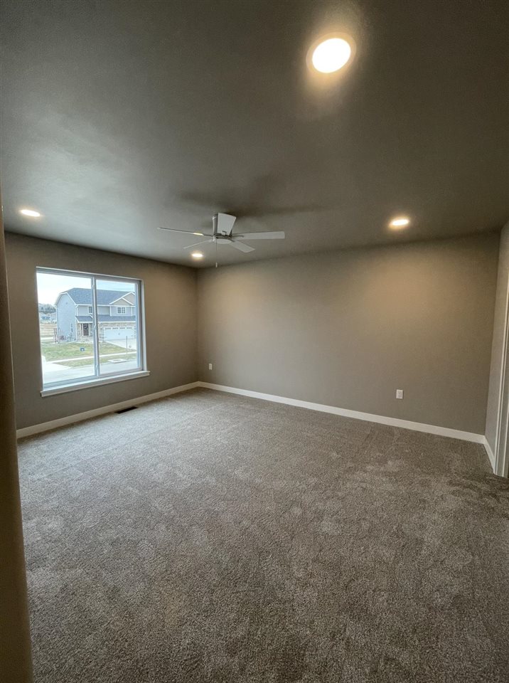 802 Armands Lane Tiffin IA 52340