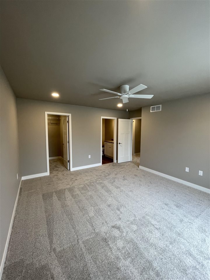 802 Armands Lane Tiffin IA 52340