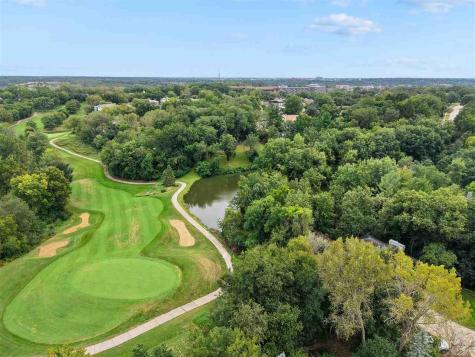 10 Brown Deer Knoll Coralville IA 52241