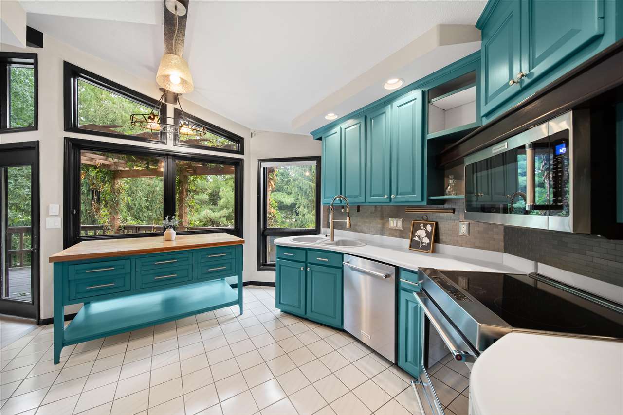 10 Brown Deer Knoll Coralville IA 52241