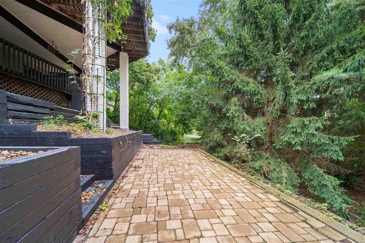 10 Brown Deer Knoll Coralville IA 52241