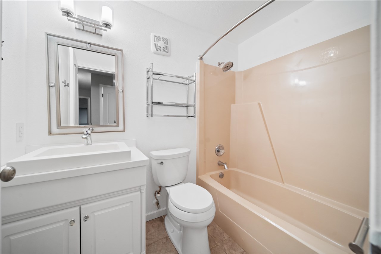 10 Brown Deer Knoll Coralville IA 52241