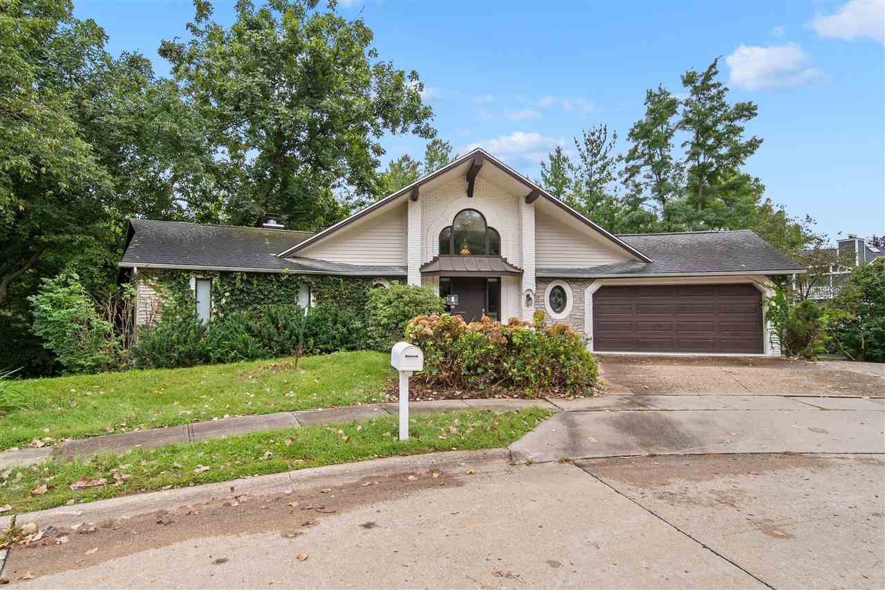 10 Brown Deer Knoll Coralville IA 52241