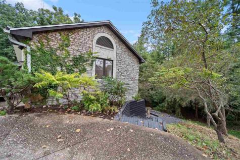 10 Brown Deer Knoll Coralville IA 52241