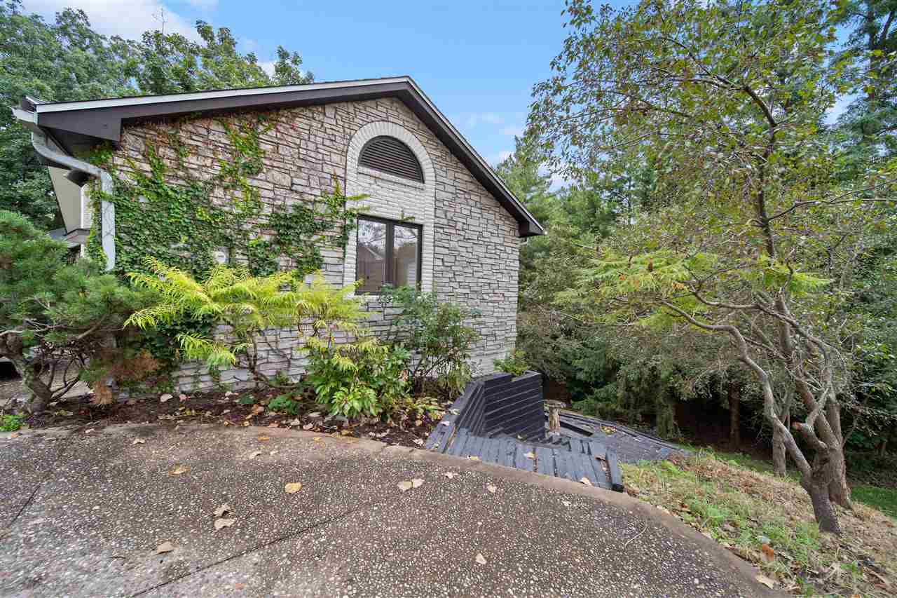 10 Brown Deer Knoll Coralville IA 52241
