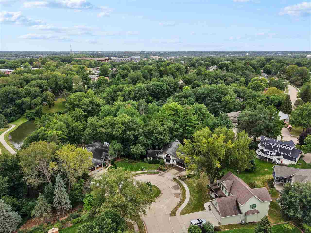 10 Brown Deer Knoll Coralville IA 52241