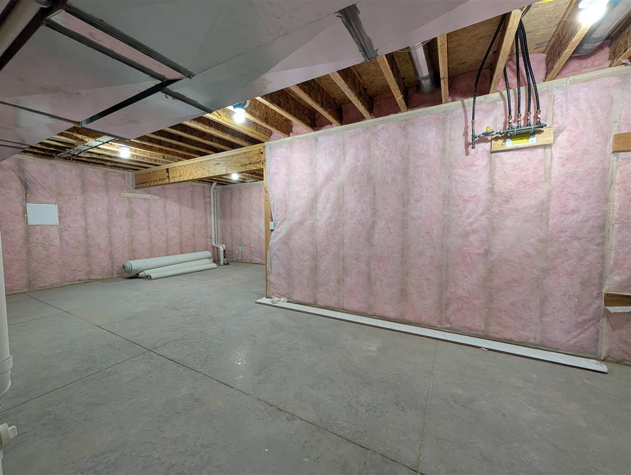 702 Lakeview Court Tiffin IA 52340