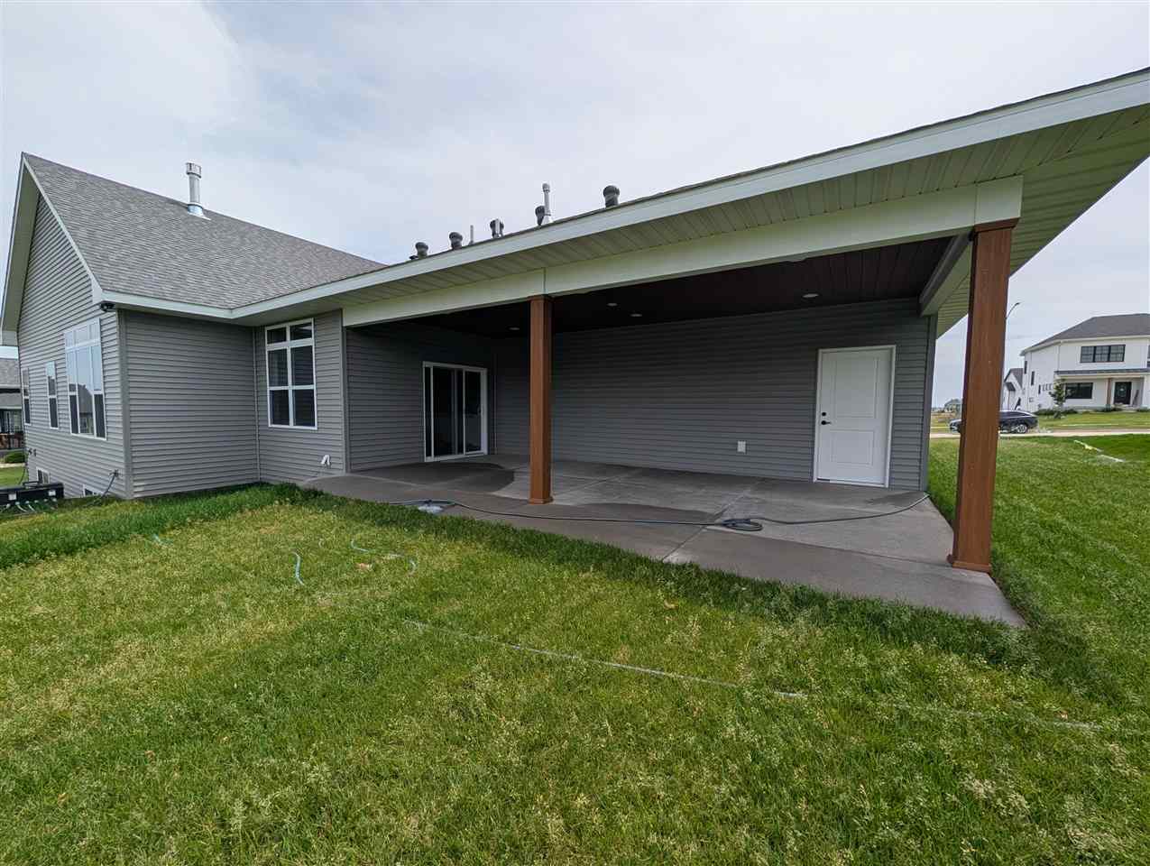 702 Lakeview Court Tiffin IA 52340
