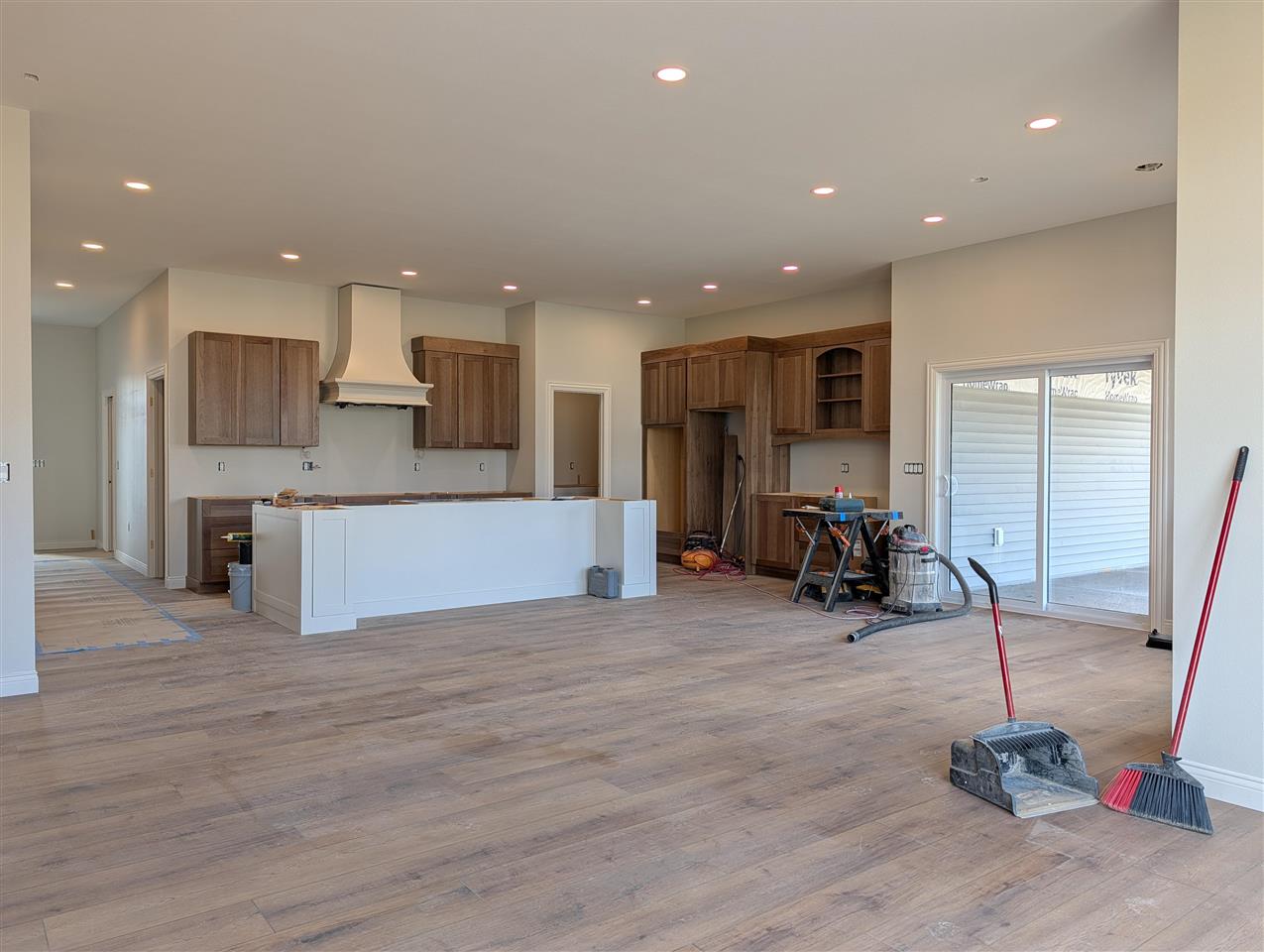 702 Lakeview Court Tiffin IA 52340