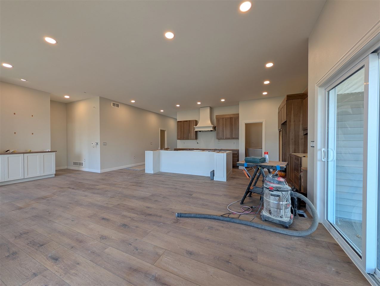 702 Lakeview Court Tiffin IA 52340
