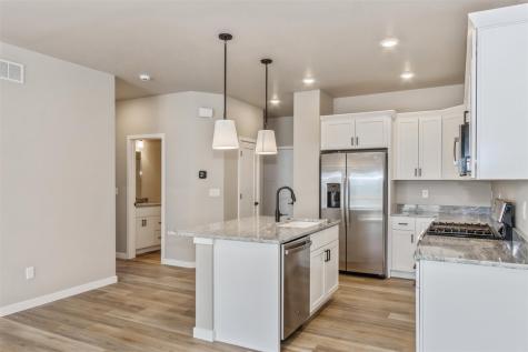 415 Solstice Court North Liberty IA 52317