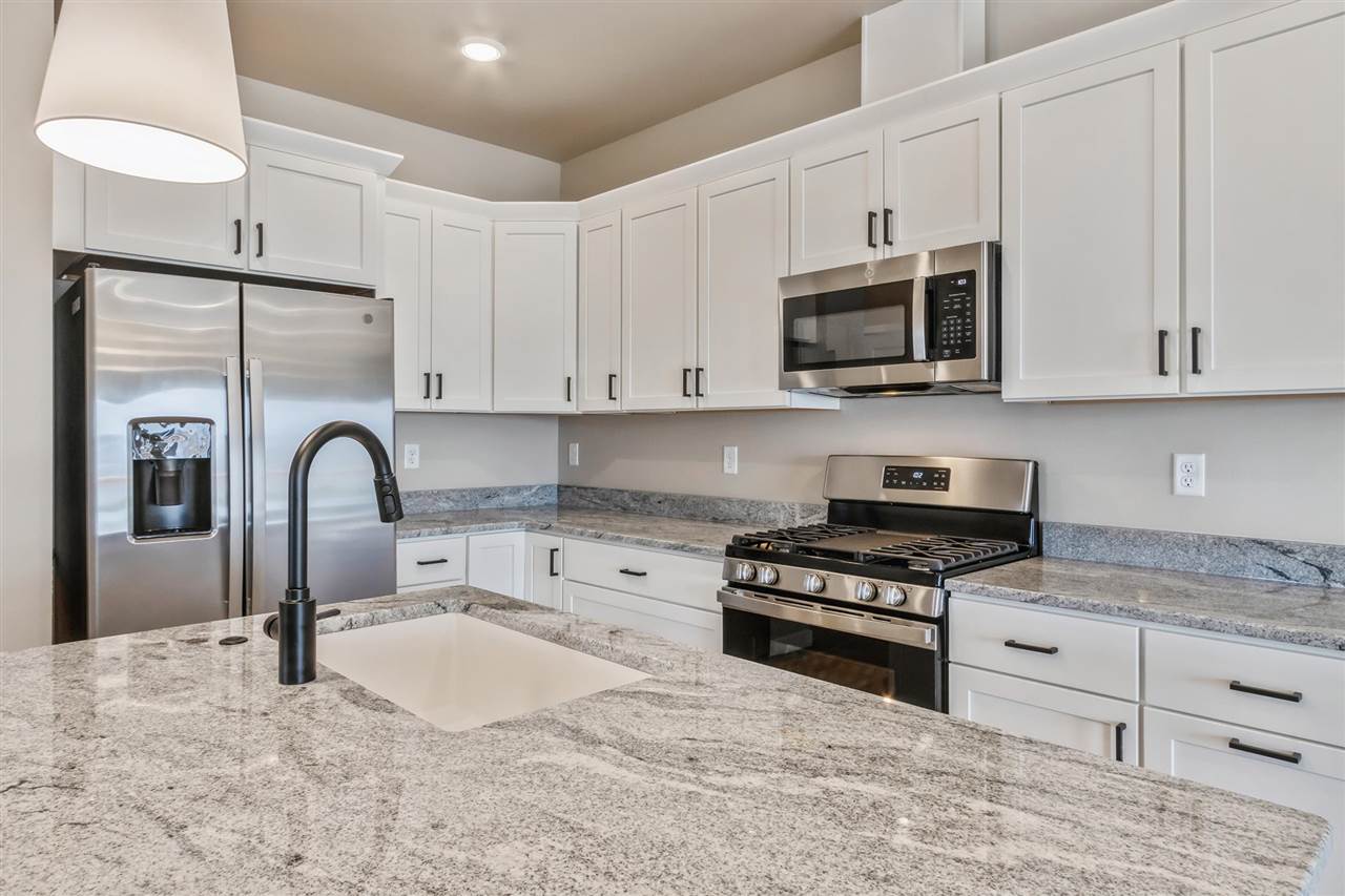 415 Solstice Court North Liberty IA 52317