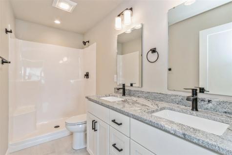 415 Solstice Court North Liberty IA 52317