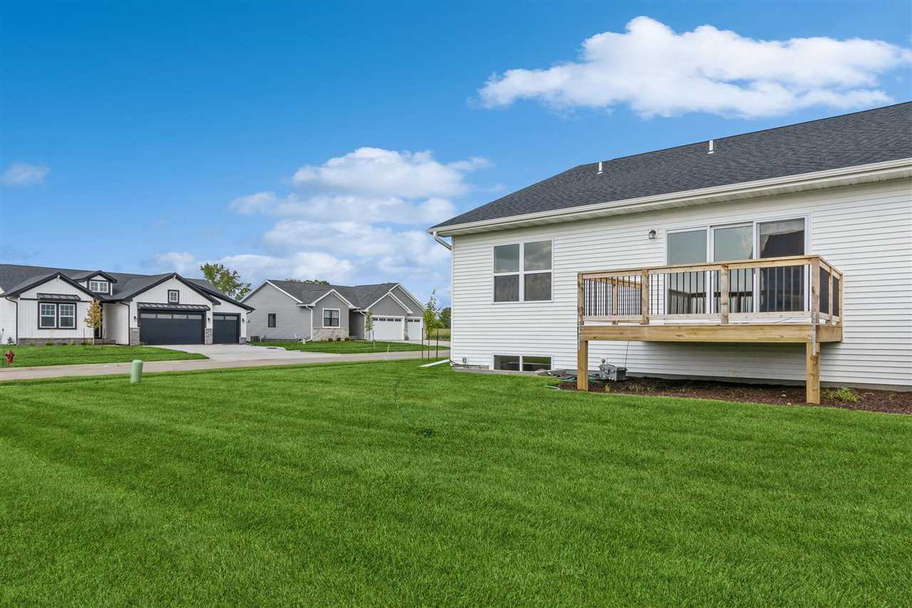 415 Solstice Court North Liberty IA 52317