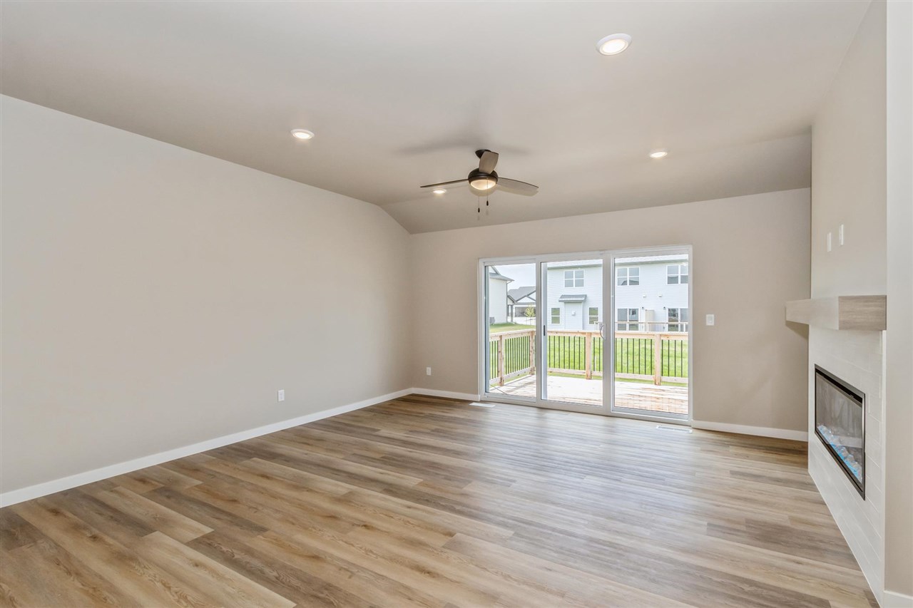415 Solstice Court North Liberty IA 52317