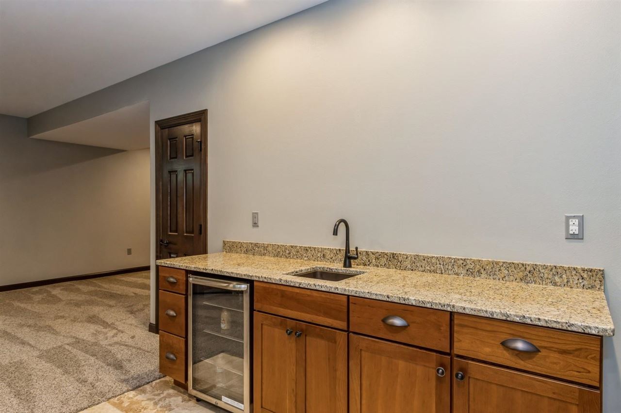 2007 Dempster Drive Coralville IA 52241