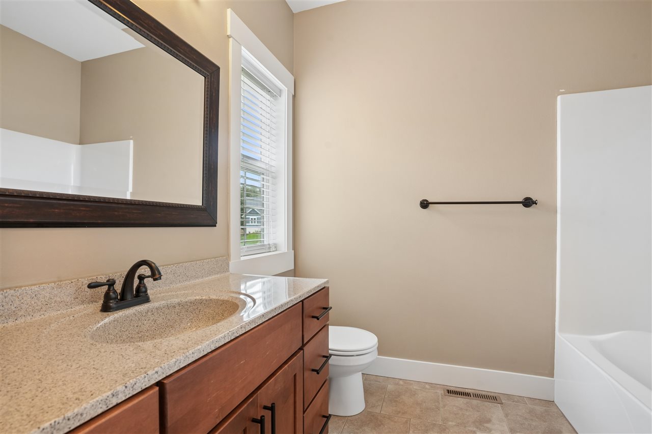 6621 Ashwood Court NE Cedar Rapids IA 52411