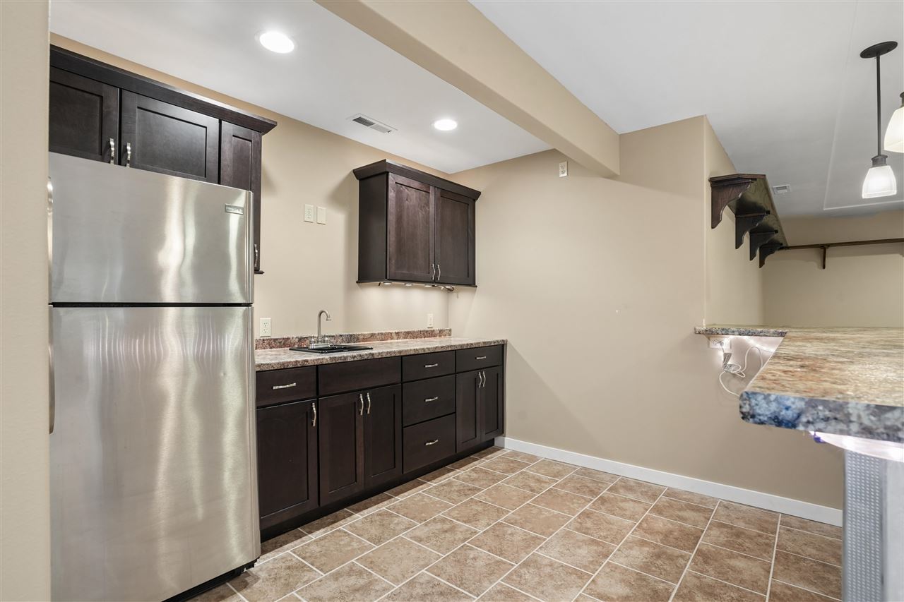 6621 Ashwood Court NE Cedar Rapids IA 52411