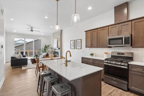 1001 Highland Trail Solon IA 52333