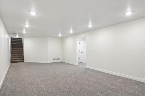 1001 Highland Trail Solon IA 52333