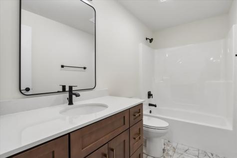 1001 Highland Trail Solon IA 52333