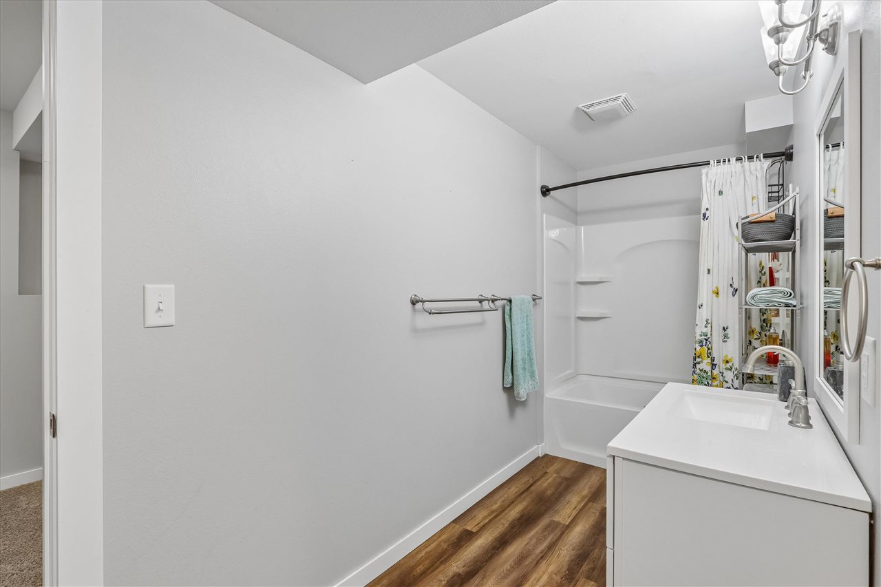 230 Heritage Drive North Liberty IA 52317