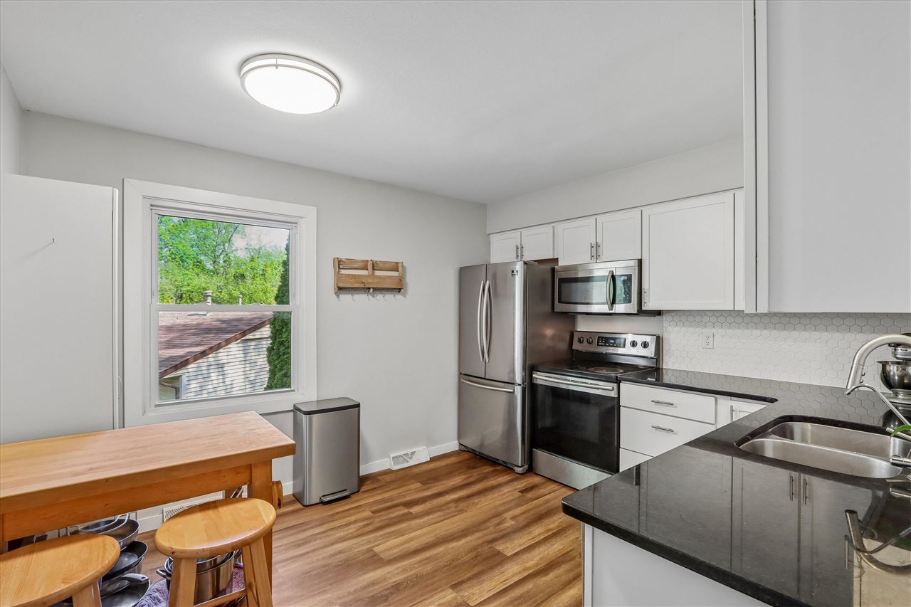 230 Heritage Drive North Liberty IA 52317