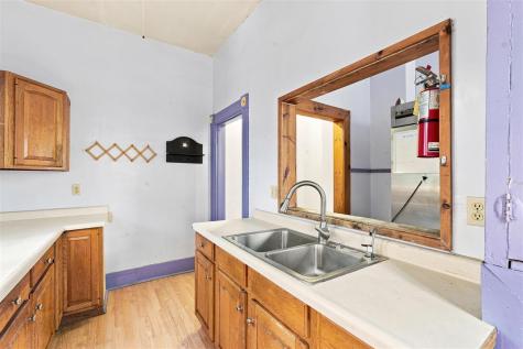 935 E College Street Iowa City IA 52240