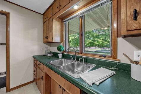 20 N 1st Avenue Iowa City IA 52245