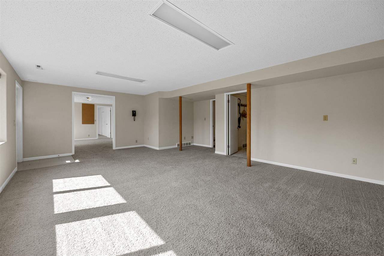 20 N 1st Avenue Iowa City IA 52245