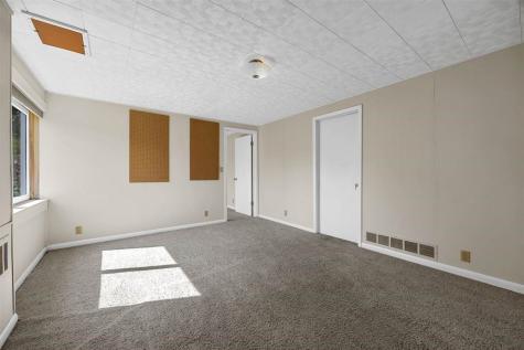 20 N 1st Avenue Iowa City IA 52245