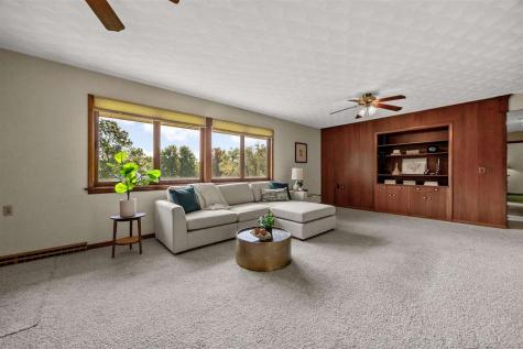 20 N 1st Avenue Iowa City IA 52245