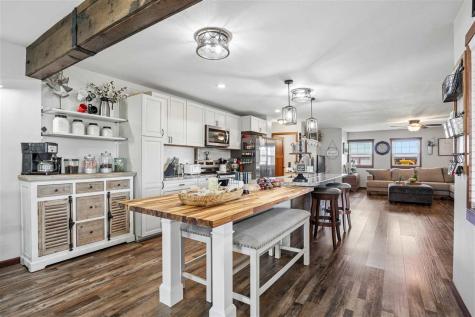 306 4th Avenue Van Horne IA 52346