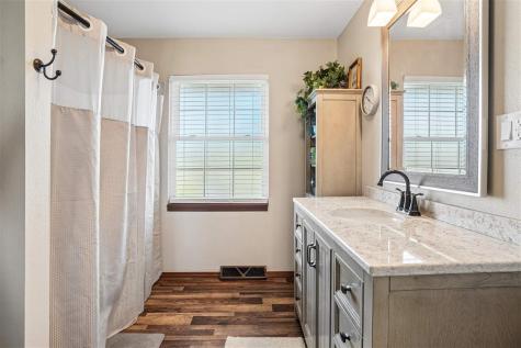 306 4th Avenue Van Horne IA 52346