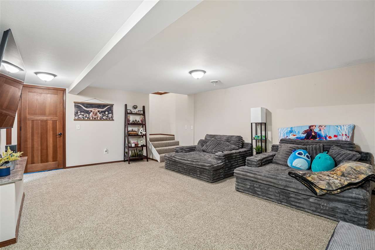 306 4th Avenue Van Horne IA 52346