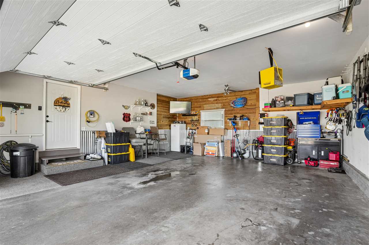 306 4th Avenue Van Horne IA 52346