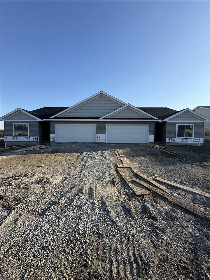 934 Eisenhower Boulevard North Liberty IA 52317