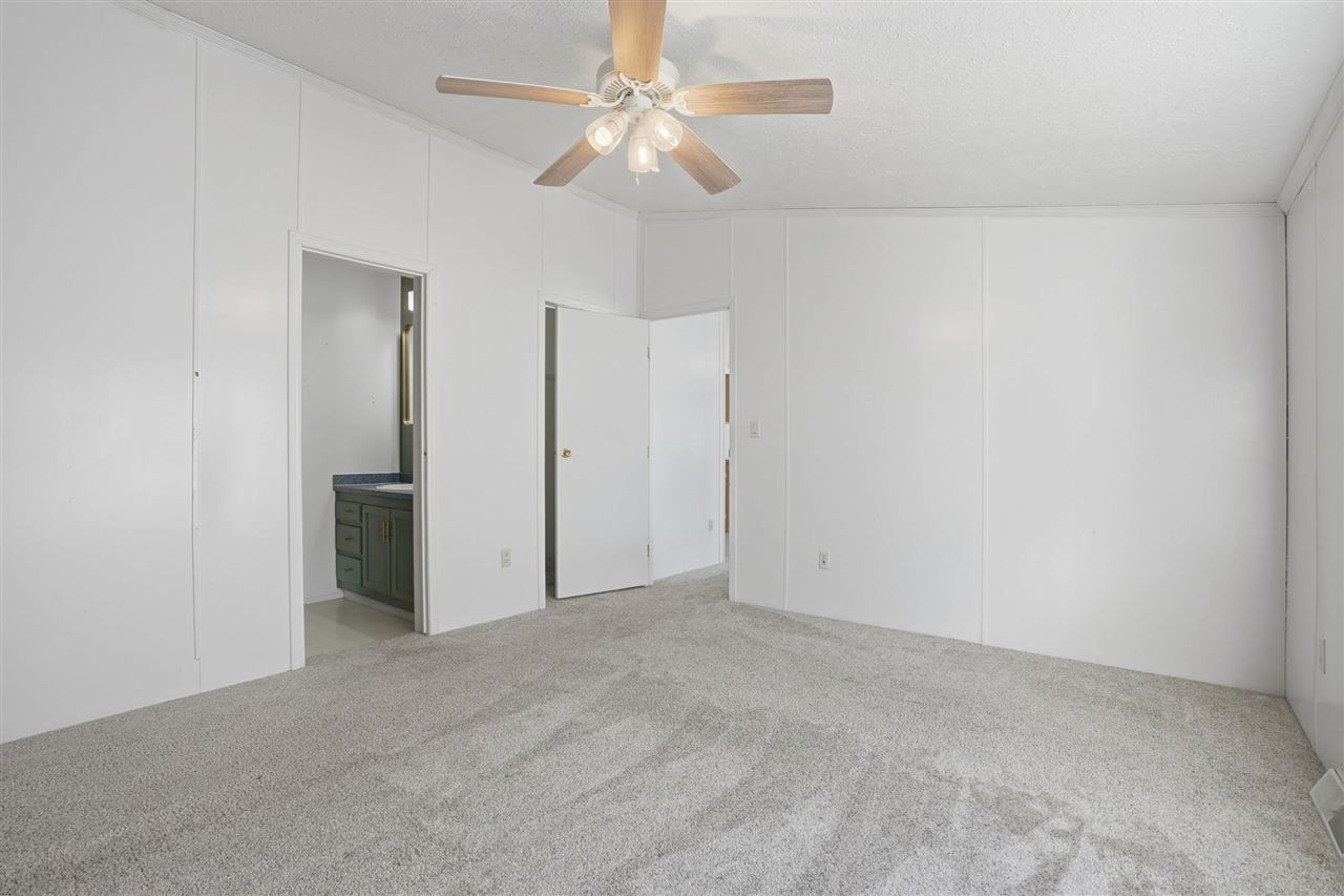 1920 W Main Street Washington IA 52353