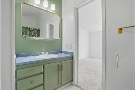 1920 W Main Street Washington IA 52353