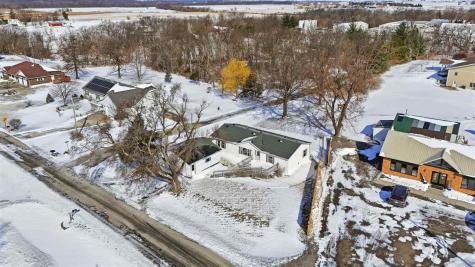 1920 W Main Street Washington IA 52353